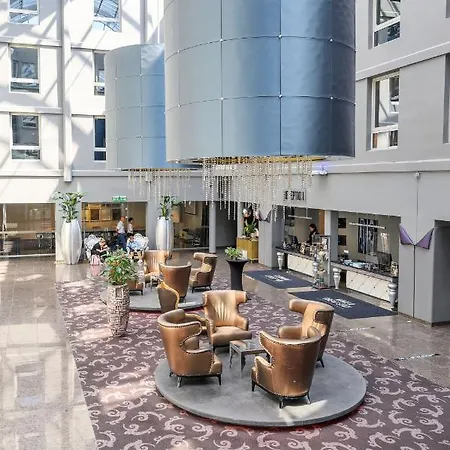 Hotel Clarion Ernst