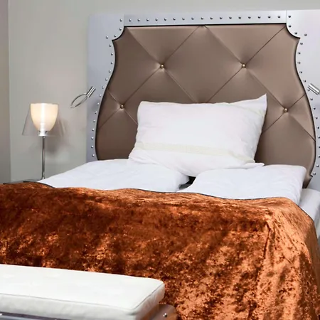 Clarion Ernst 4*