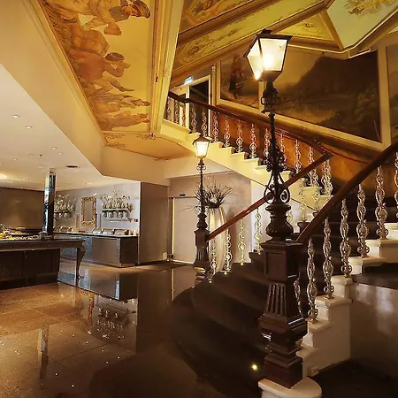 Clarion Ernst Hotel 4*