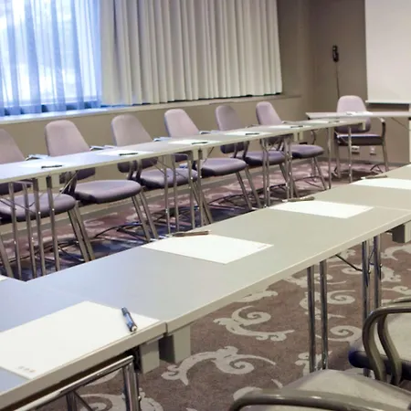 Hotel Clarion Ernst 4*