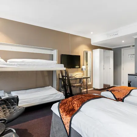 Hotel Clarion Ernst 4*