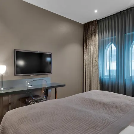 Hotel Clarion Ernst 4*
