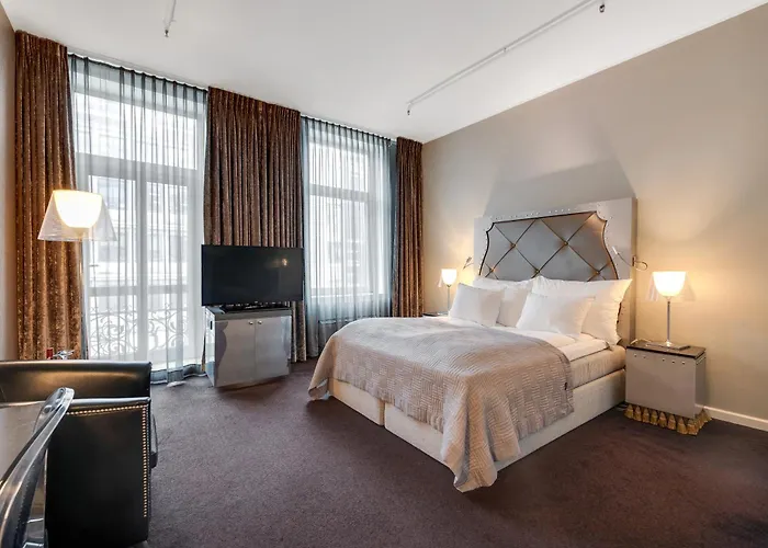 Clarion Ernst Szálloda 4*