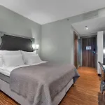 Hotel Clarion Ernst 4*